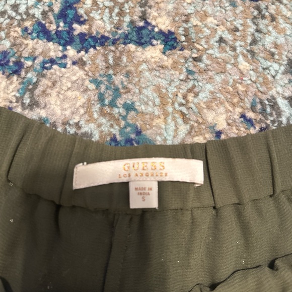 GUESS SHORTS - Picture 2 of 2